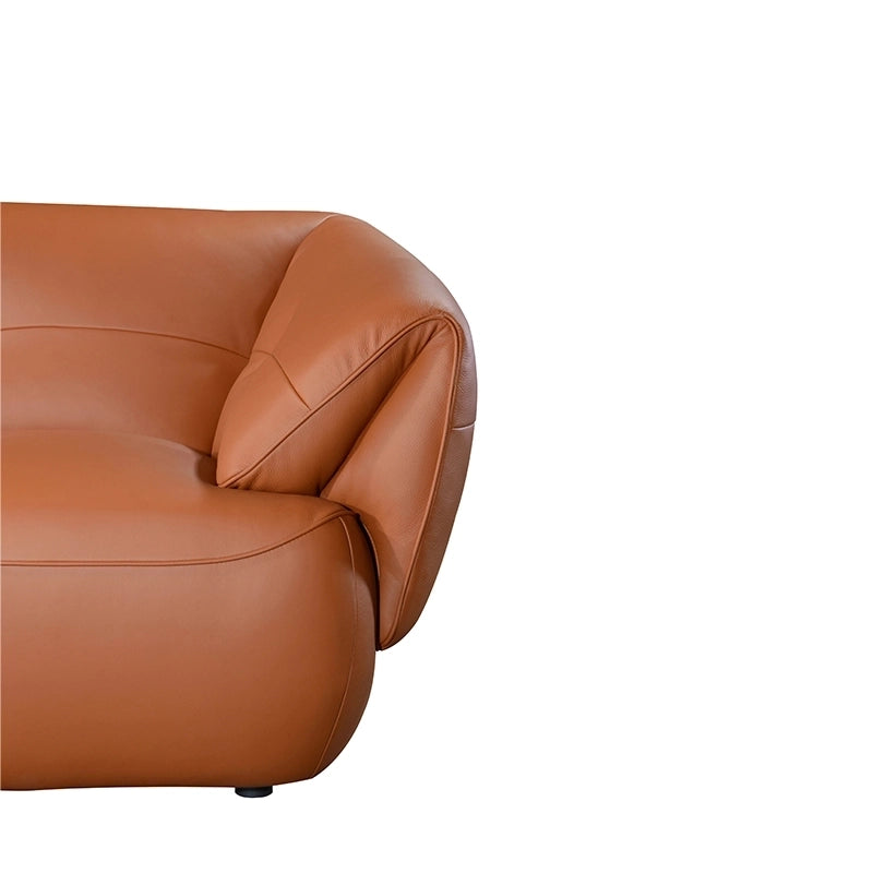 Upholstered in warm tan pure leather, the settee delivers both style and functionality, making it a strong choice for formal interiors or upscale living rooms.