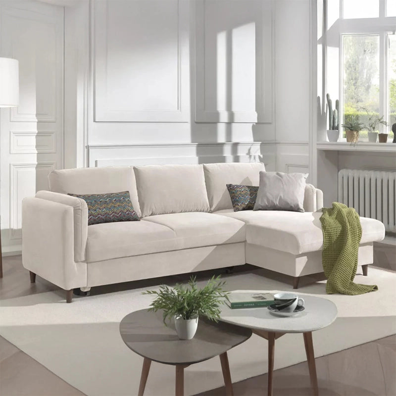 Its velvet-like fabric in beige ensures softness and visual calm.